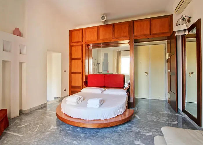 Romantic Studio Apartment At Via Veneto