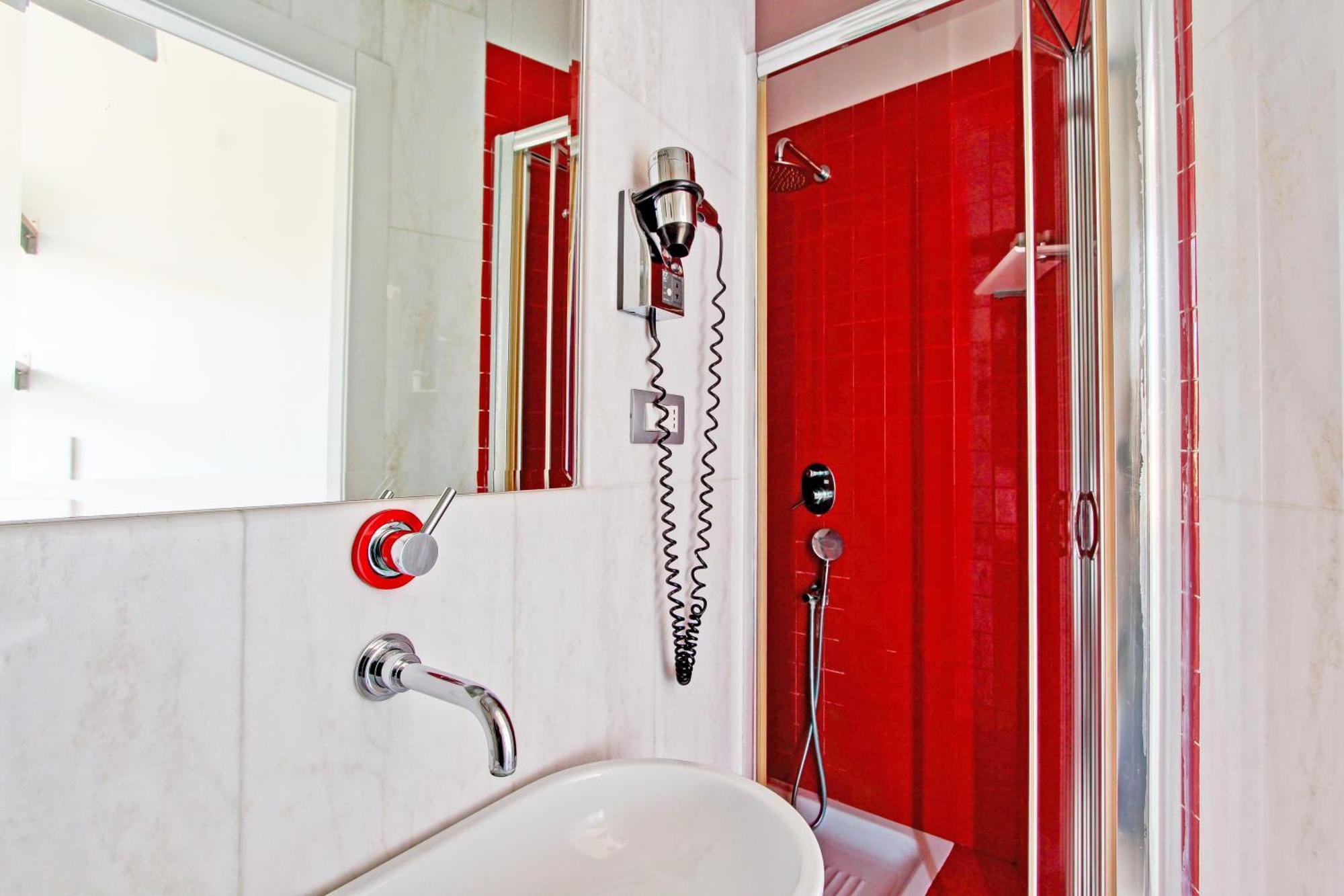 Romantic At Via Veneto Apartment